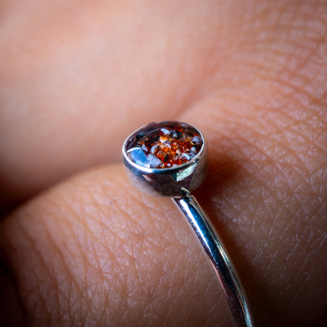 Ashes Ring - Round Stone
