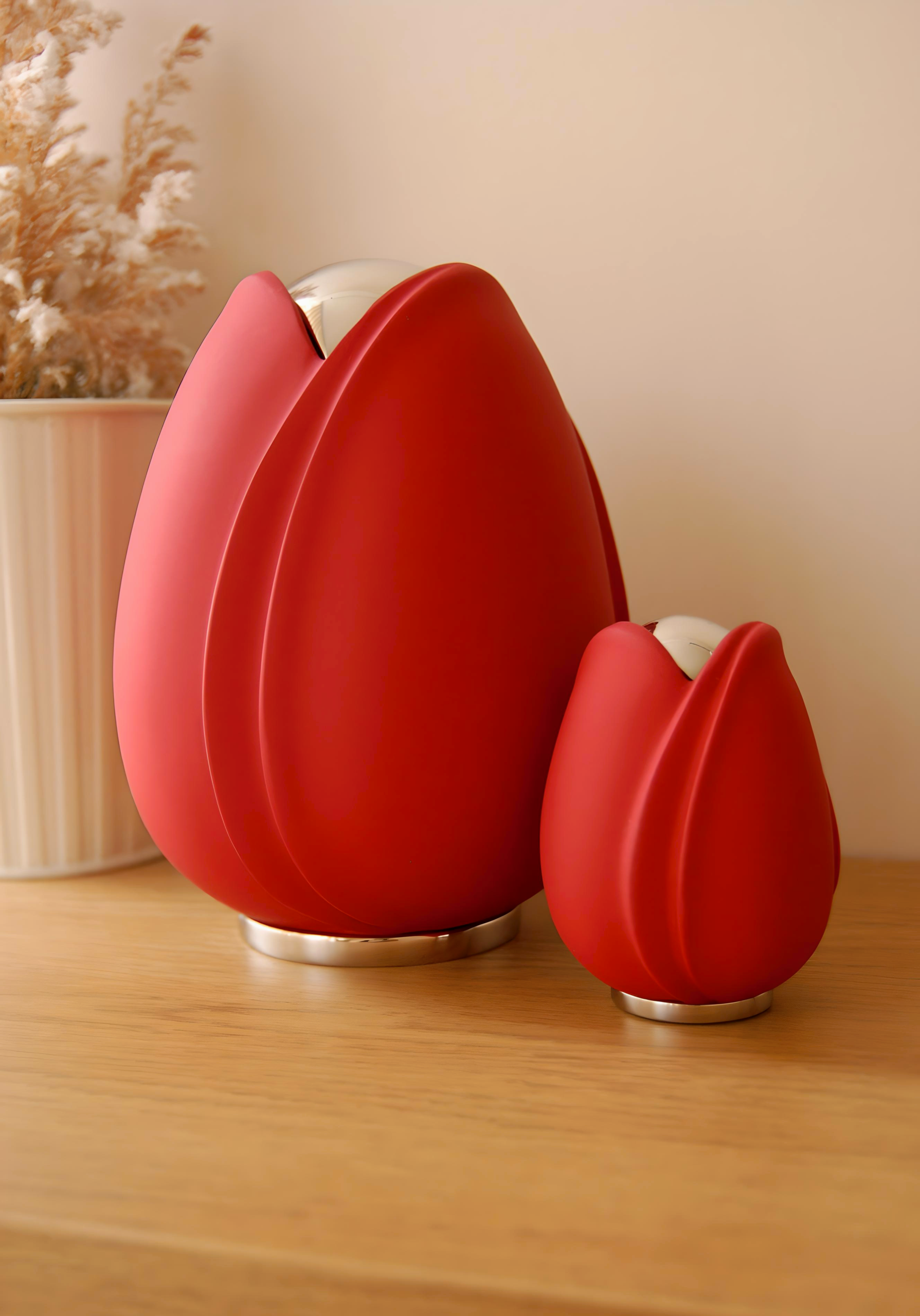 Tulip Standard Adult Urn Red & Polished Silver