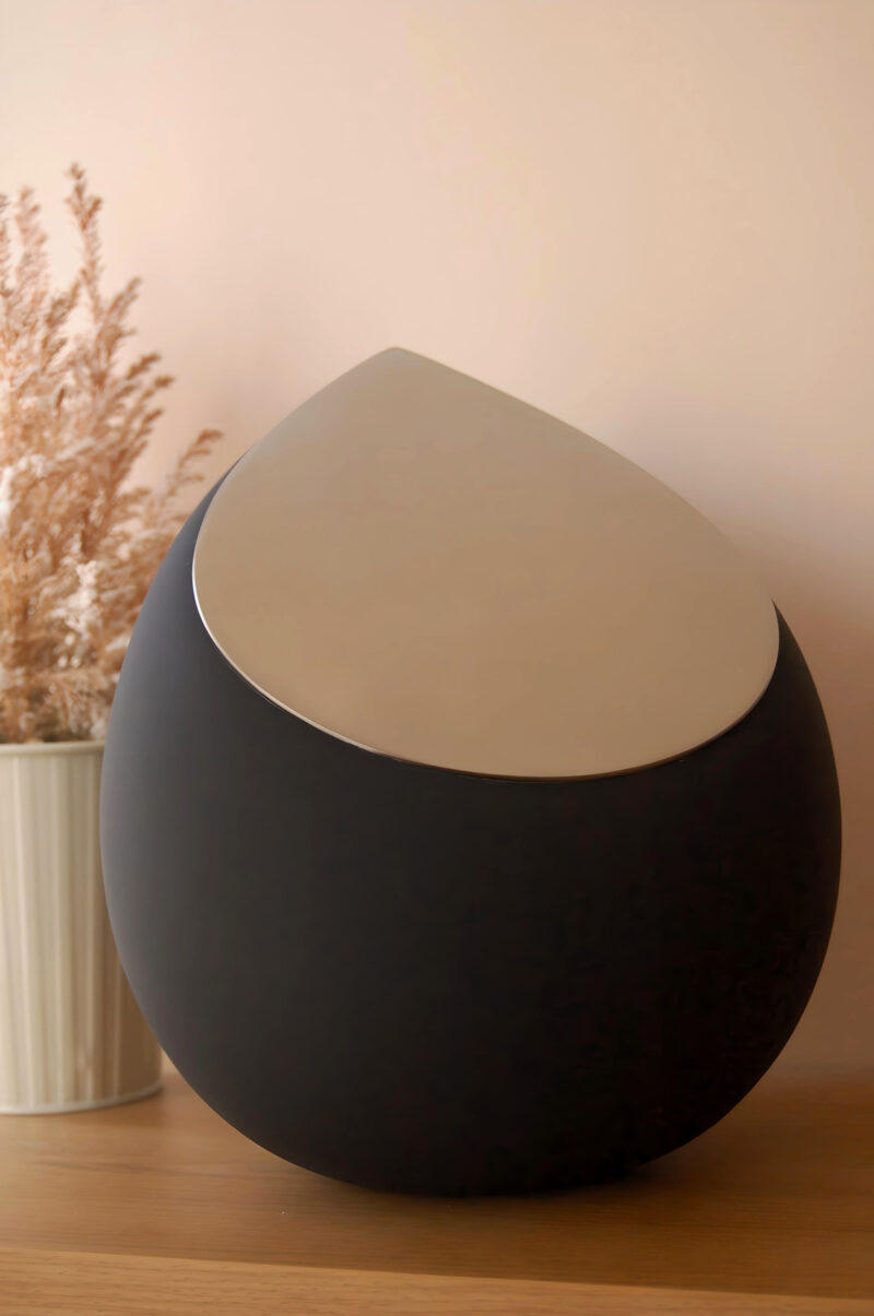 Drop Standard Adult Urn Black & Brushed Pewter