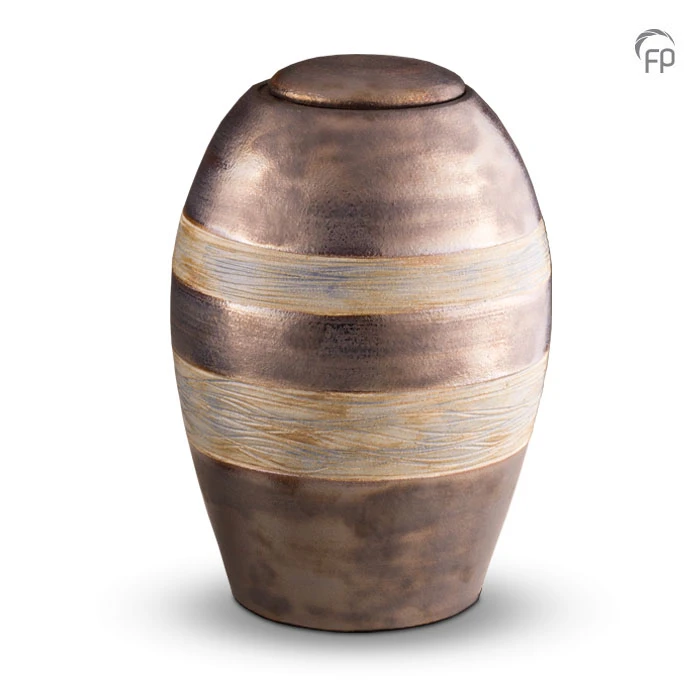 Ceramic urn metallic