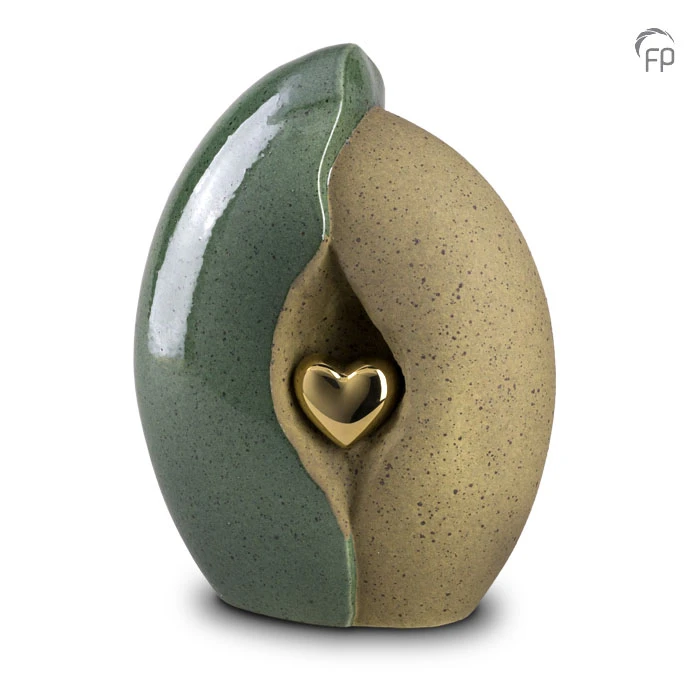 Ceramic urn
