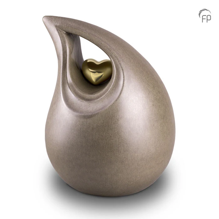 Ceramic urn