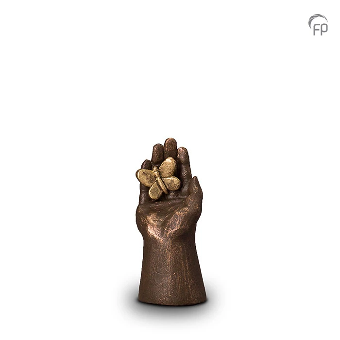 Ceramic urn bronze
