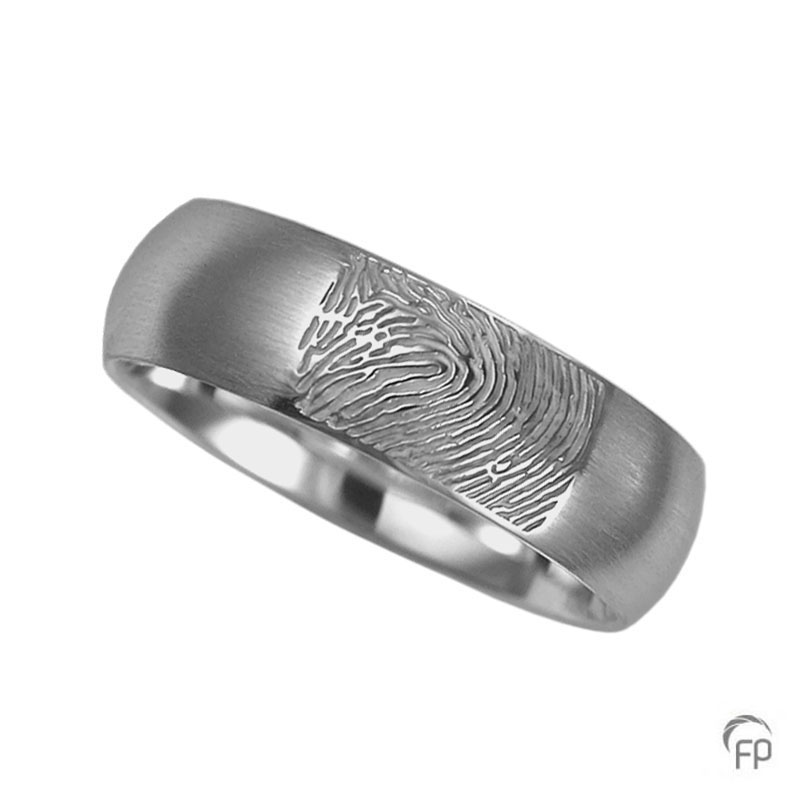 Atlantis ring brushed with fingerprint