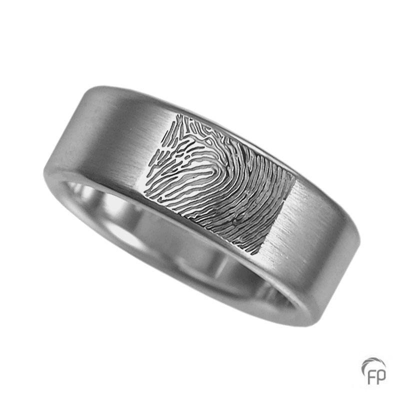 Atlantis ring brushed with fingerprint
