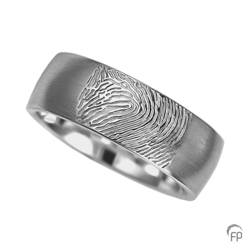 Atlantis ring brushed with fingerprint